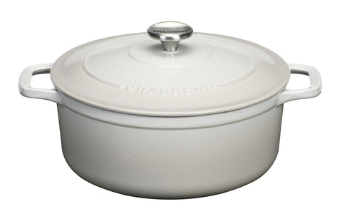 Chasseur 7.25-Quart Enameled Cast Iron Oval Dutch Oven – Macadamia Cream
