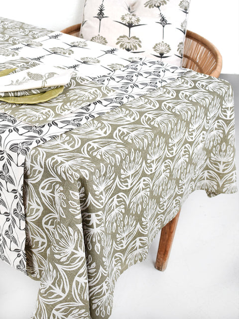 French Home Botanical 59" x 78" Tablecloth - Sage