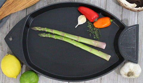 Chasseur 16-inch French Cast Iron Fish-shaped Griddle (CI_32782)