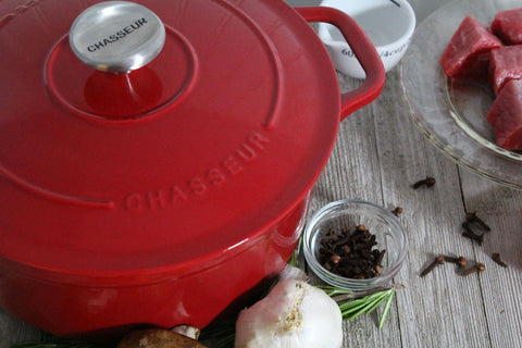 Chasseur 3.25-quart Caviar-Grey or Red Enameled Cast Iron Round Dutch Oven (CI_3722)