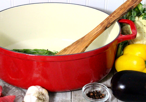 Chasseur French Enameled Cast Iron Oval Dutch Oven, 6-quart, Red