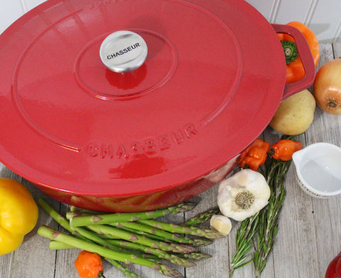 Chasseur 7.25-quart Red French Enameled Cast Iron Oval Dutch Oven (CI-3733)