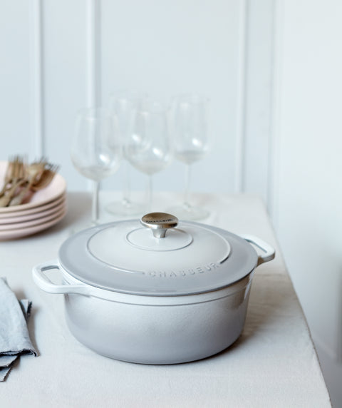 Chasseur French Enameled Cast Iron Round Dutch Oven, 4.2-quart, Celestial Grey